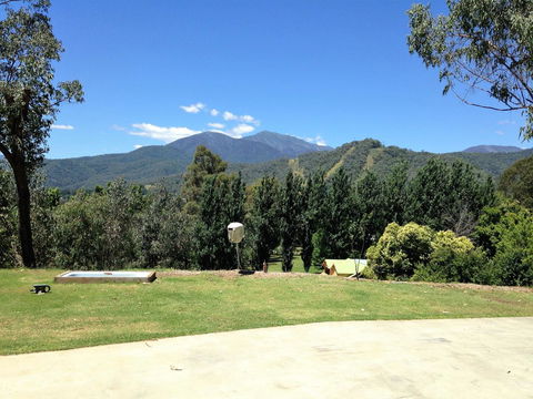 Snow View Holiday Units - Yamba Accommodation 3