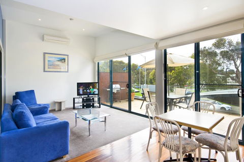 Anchorage Motel & Villas Lorne - Yamba Accommodation 0