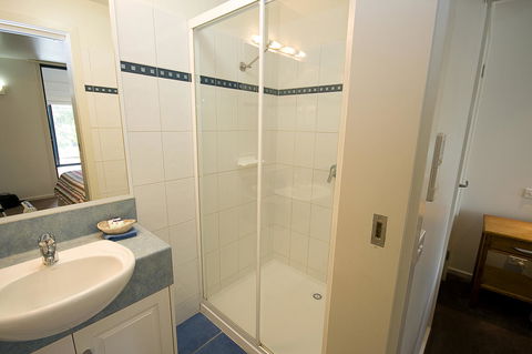 Anchorage Motel & Villas Lorne - Yamba Accommodation 16