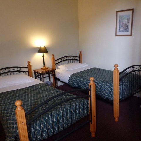 Bright Chalet - Yamba Accommodation 7