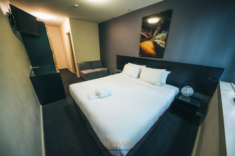 Nomads Melbourne Backpackers - Yamba Accommodation 18