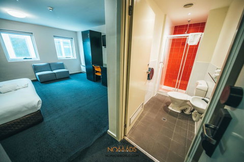 Nomads Melbourne Backpackers - Yamba Accommodation 20