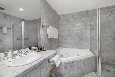 All Seasons Resort Hotel Bendigo - Yamba Accommodation 7