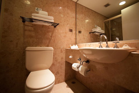 CitiClub Hotel Melbourne - Yamba Accommodation 13