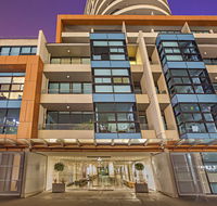 Melbourne Holiday Apartments Flinders Wharf - Yamba Accommodation