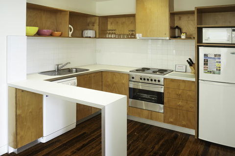 Phillip Island Apartments - Yamba Accommodation 4