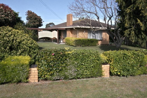 Jacaranda House - Yamba Accommodation 0