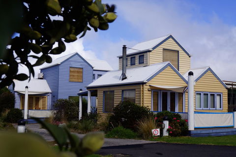 Rayville Boat Houses - Yamba Accommodation 0