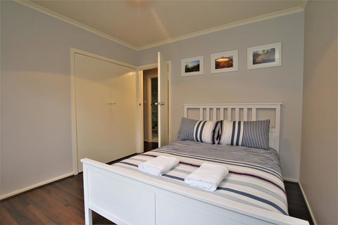 Hamptons In Healesville - Yamba Accommodation 7
