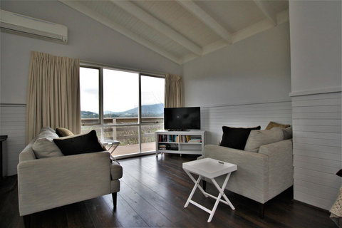 Hamptons In Healesville - Yamba Accommodation 6