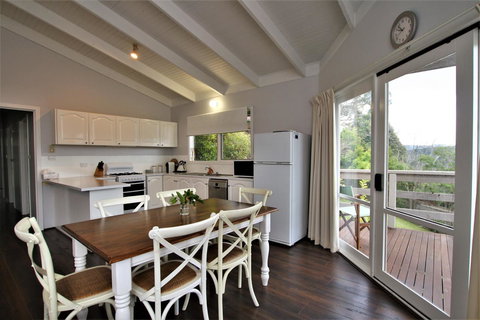 Hamptons In Healesville - Yamba Accommodation 4