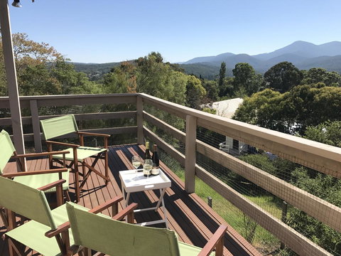 Hamptons In Healesville - Yamba Accommodation 12