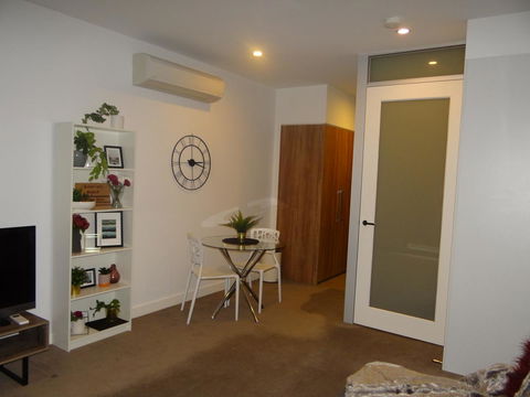 Amazing Accommodations: Vogue - Yamba Accommodation 4
