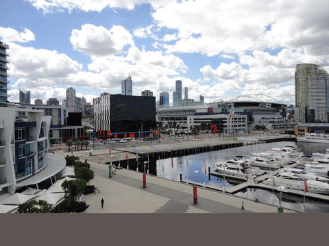 AKOM AT Docklands - Yamba Accommodation 42