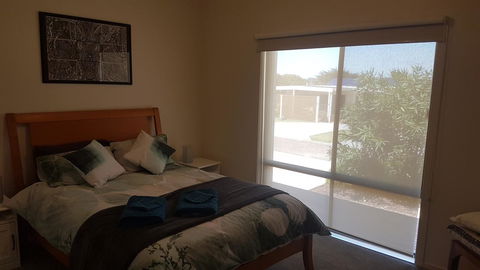 Island Escape - Yamba Accommodation 6