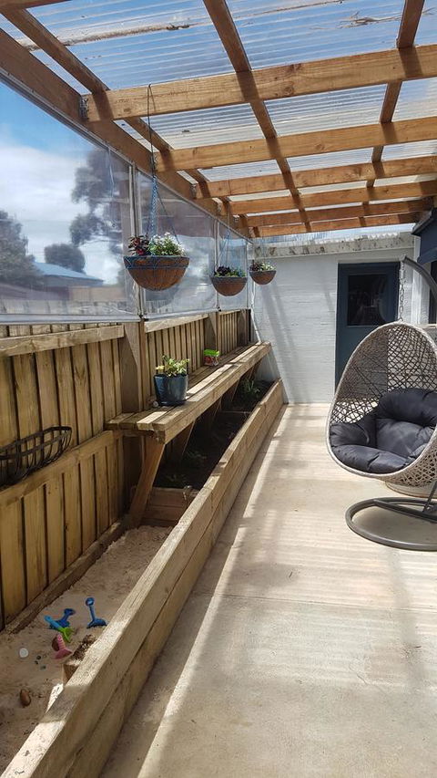 Island Escape - Yamba Accommodation 10