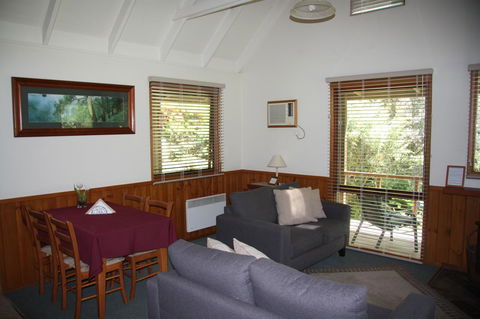 Shady Brook Cottages - Yamba Accommodation 26