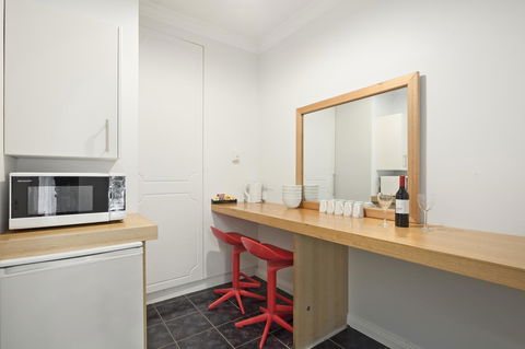 The International Motel Apollo Bay - Yamba Accommodation 12