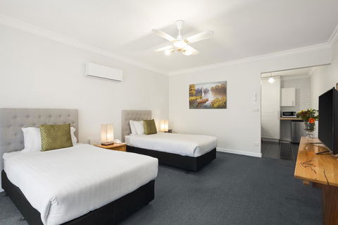 The International Motel Apollo Bay - Yamba Accommodation 13