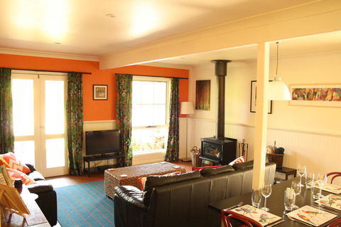 Merrimeet Cottages - Yamba Accommodation 6