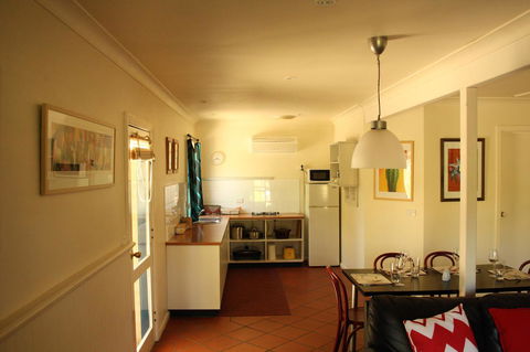 Merrimeet Cottages - Yamba Accommodation 28