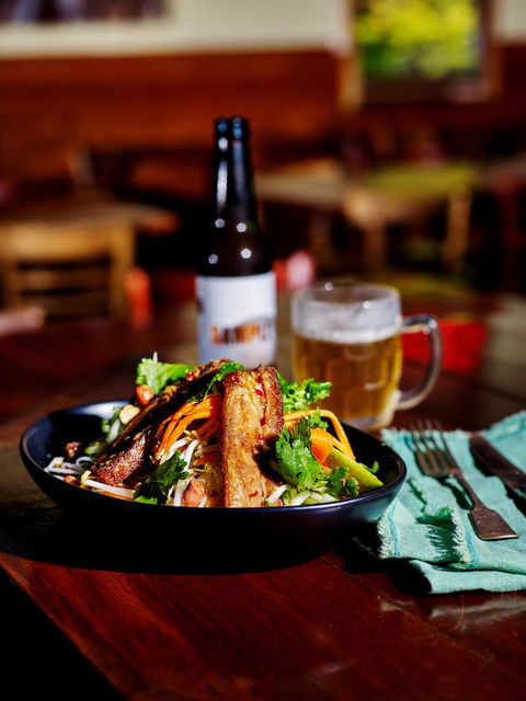 The Harrietville Snowline Hotel - Yamba Accommodation 24
