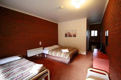 The Harrietville Snowline Hotel - Yamba Accommodation 27