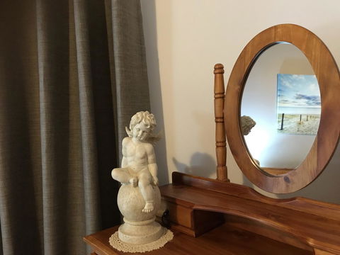 Day Dream Cottage - Yamba Accommodation 14