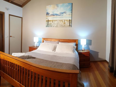 Day Dream Cottage - Yamba Accommodation 6
