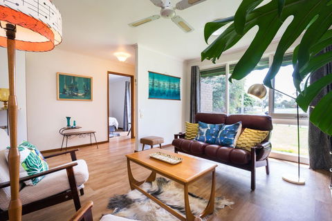 Uptown Frankston - Yamba Accommodation 0