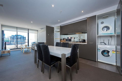 Amazing Accommodations : South Yarra - Yamba Accommodation 41