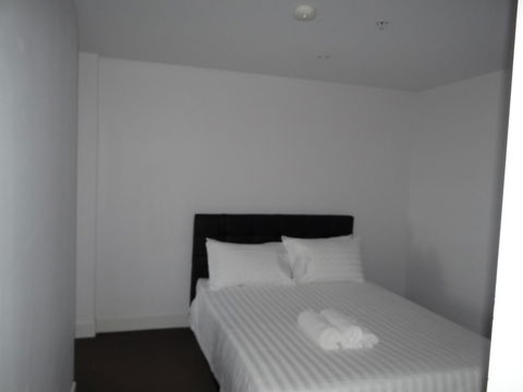 Amazing Accommodations : South Yarra - Yamba Accommodation 7
