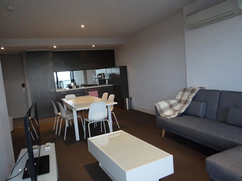 Amazing Accommodations : South Yarra - Yamba Accommodation 9