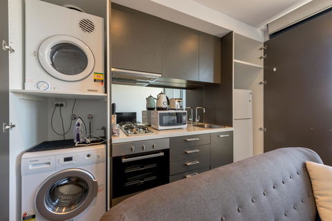 Amazing Accommodations : South Yarra - Yamba Accommodation 22
