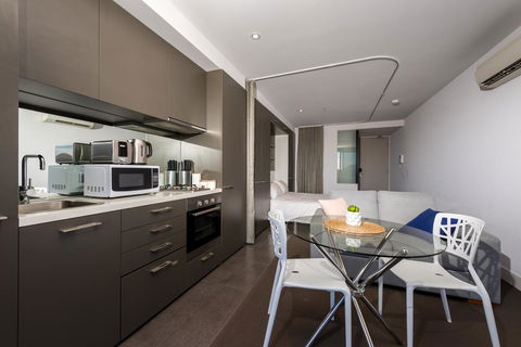 Amazing Accommodations : South Yarra - Yamba Accommodation 33