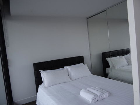 Amazing Accommodations : South Yarra - Yamba Accommodation 10