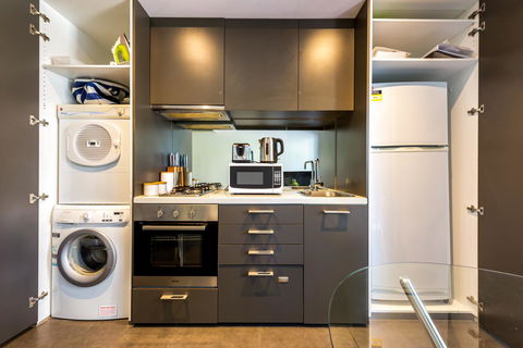 Amazing Accommodations : South Yarra - Yamba Accommodation 13
