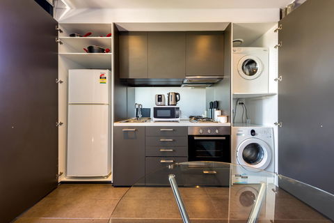 Amazing Accommodations : South Yarra - Yamba Accommodation 31