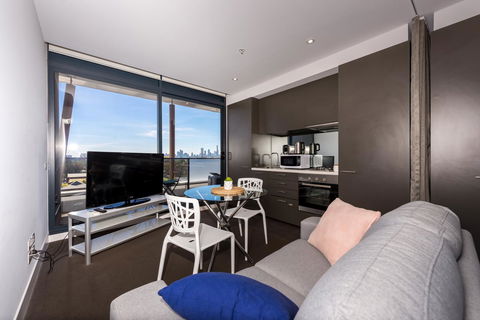 Amazing Accommodations : South Yarra - Yamba Accommodation 34