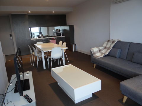 Amazing Accommodations : South Yarra - Yamba Accommodation 8