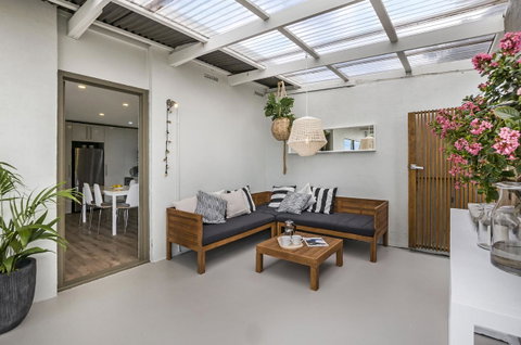Portland Bay Apartments - Yamba Accommodation 7