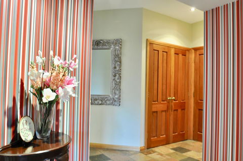 Crimea Retreat - Yamba Accommodation 4