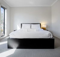 Point Cook Home with a Lovely View in Salt Water - Yamba Accommodation