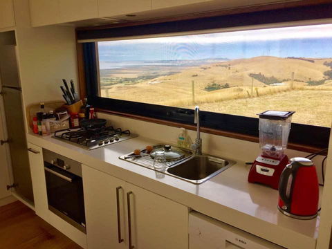 One Tree Hill Wilson Prom And Ocean Views - Yamba Accommodation 12