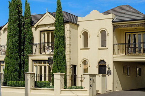 Sea Shells On Banyan Apartment - Yamba Accommodation 0