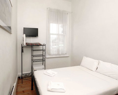 Hotel Claremont Guest House - Yamba Accommodation 27