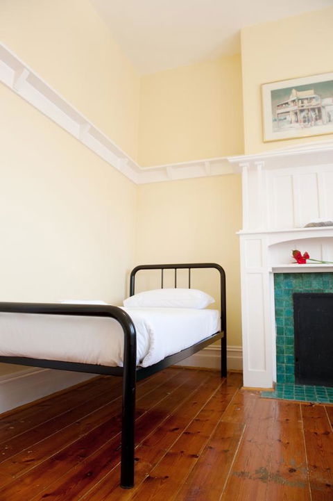 Hotel Claremont Guest House - Yamba Accommodation 4
