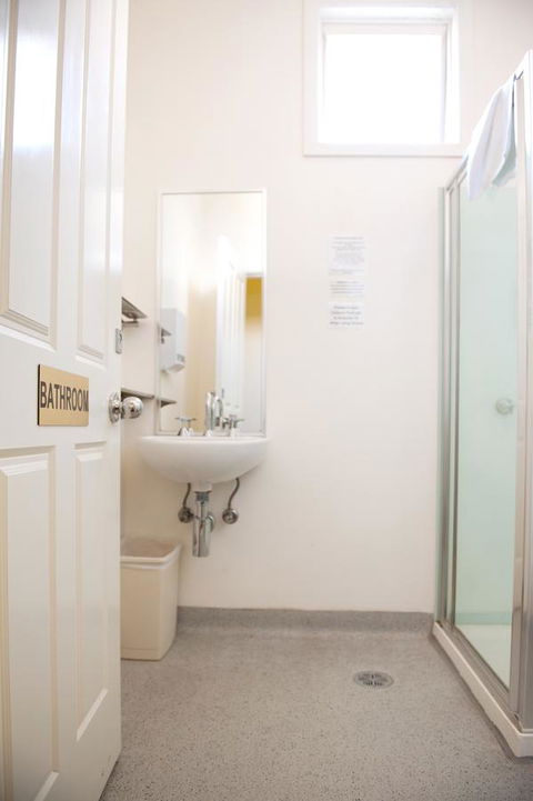 Hotel Claremont Guest House - Yamba Accommodation 3