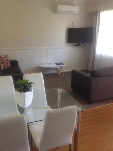 Viewhill Holiday Units - Yamba Accommodation 10