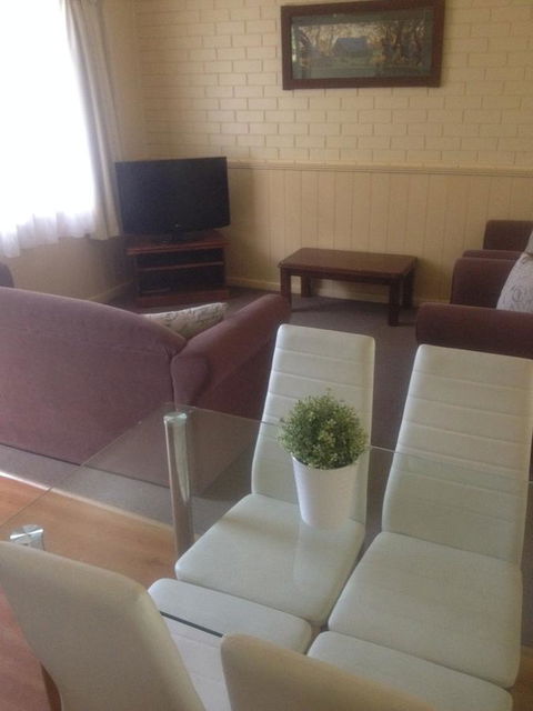 Viewhill Holiday Units - Yamba Accommodation 3